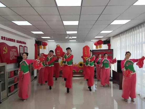 程家社区多种形式学习贯彻党的十九届六中全会精神